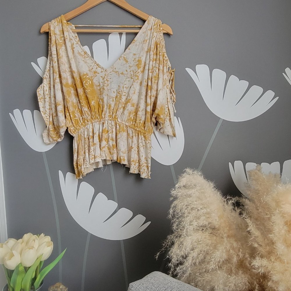 Free People Abracadabra Cold Shoulder V Neck Top - Picture 7 of 8